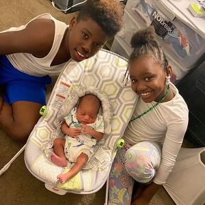 Meet your Posher, Cina